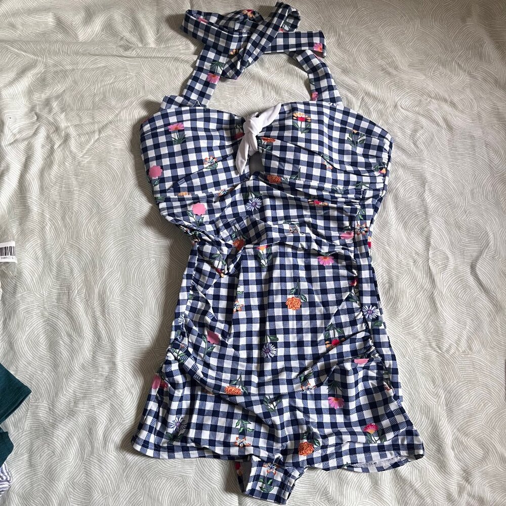 NWT Unique Vintage one-piece swim - size L